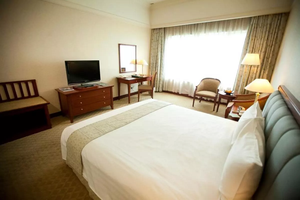 EVERGREEN LAUREL PENANG  ROOM (Copy).jpg